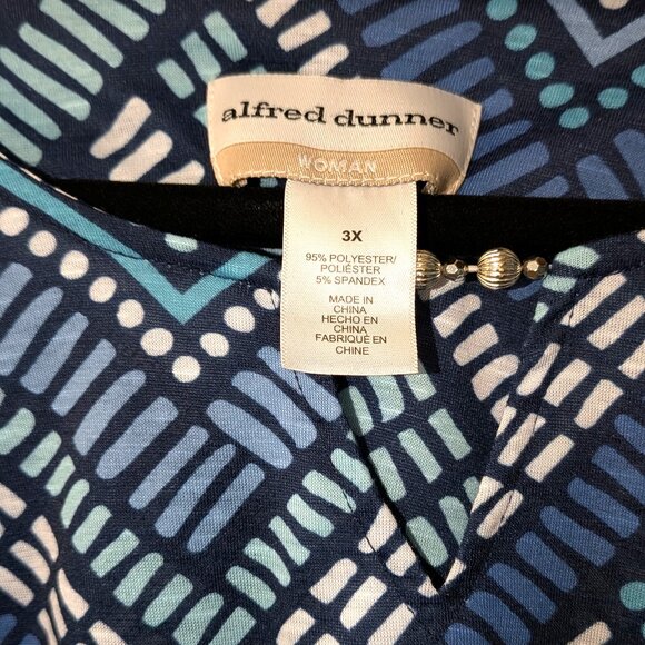 Alfred Dunner Women's Plus Size Blue Geometric Print Blouse – Size 3X - Picture 2 of 3